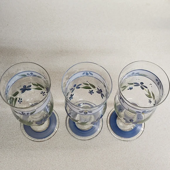 3 VTG Hand-Painted Floral Goblets– Blue And White Floral - Picture 3 of 10